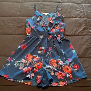 Women’s Floral Romper, Size Large